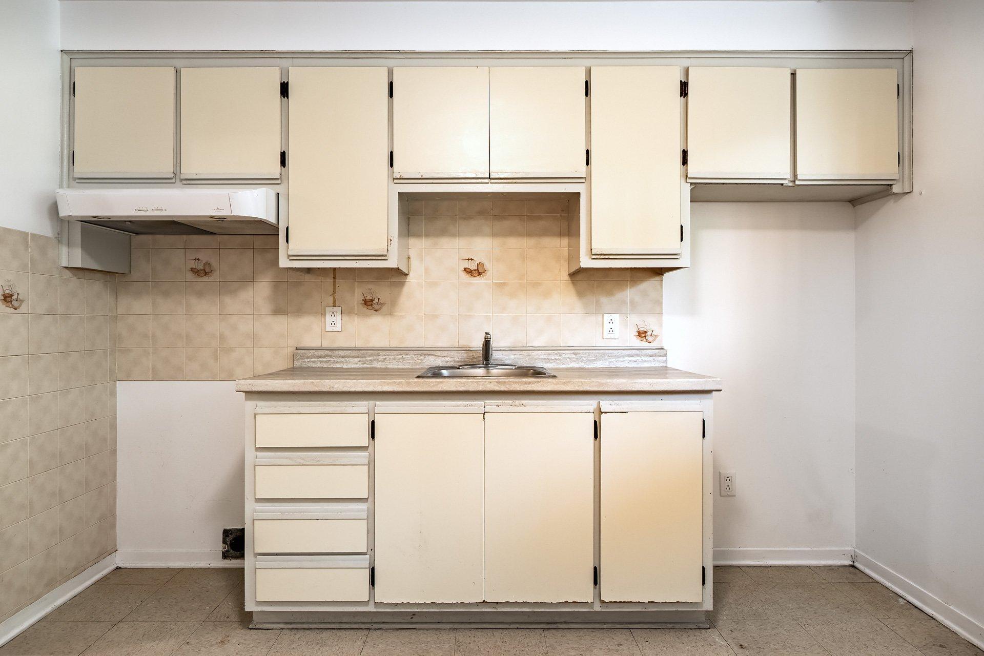 









2300


Av. Walkley

, 2,
Montréal (Côte-des-Neiges/Notre-Dame-de-Grâce),




QC
H4B2K1

