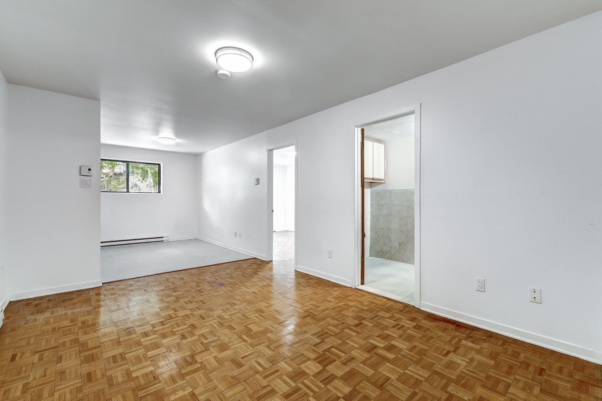 









2300


Av. Walkley

, 2,
Montréal (Côte-des-Neiges/Notre-Dame-de-Grâce),




QC
H4B2K1

