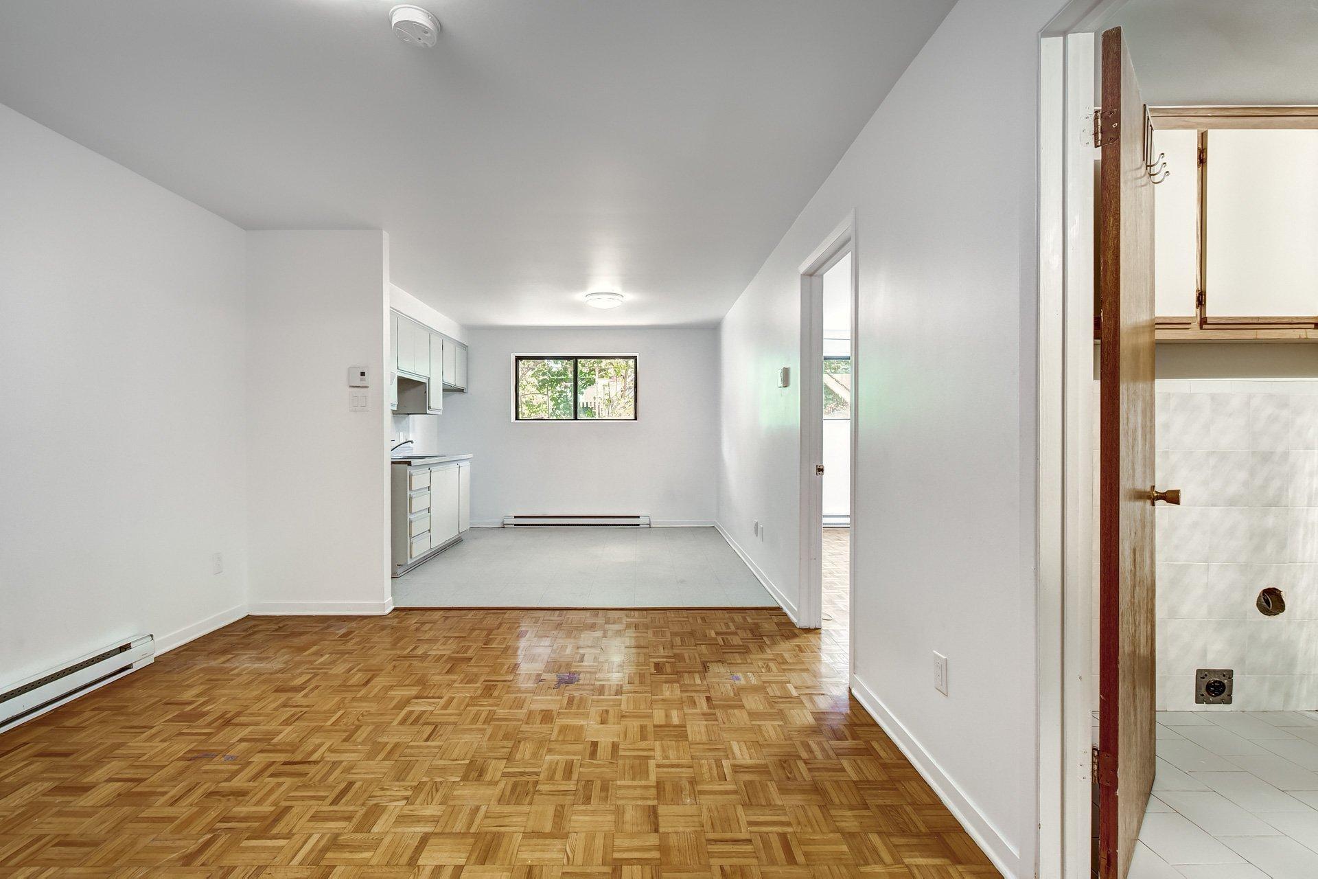 









2300


Av. Walkley

, 2,
Montréal (Côte-des-Neiges/Notre-Dame-de-Grâce),




QC
H4B2K1

