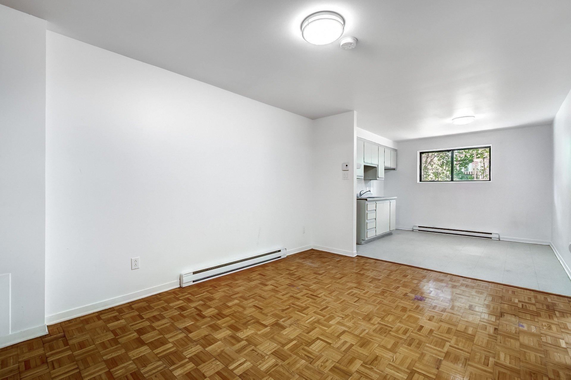 









2300


Av. Walkley

, 2,
Montréal (Côte-des-Neiges/Notre-Dame-de-Grâce),




QC
H4B2K1

