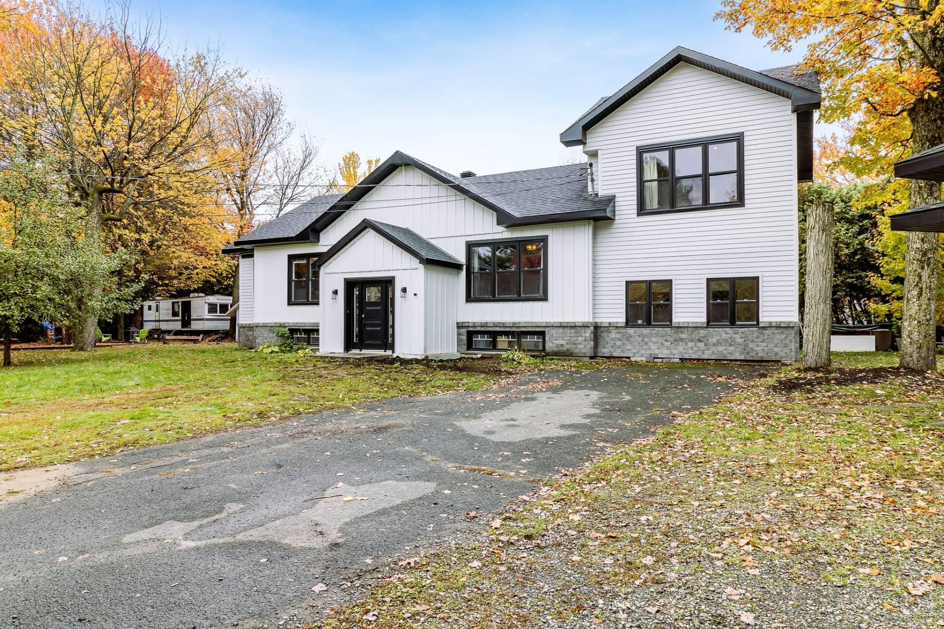 









36


Rue du Jardin Artcad

,
Granby,




QC
J2J0R5

