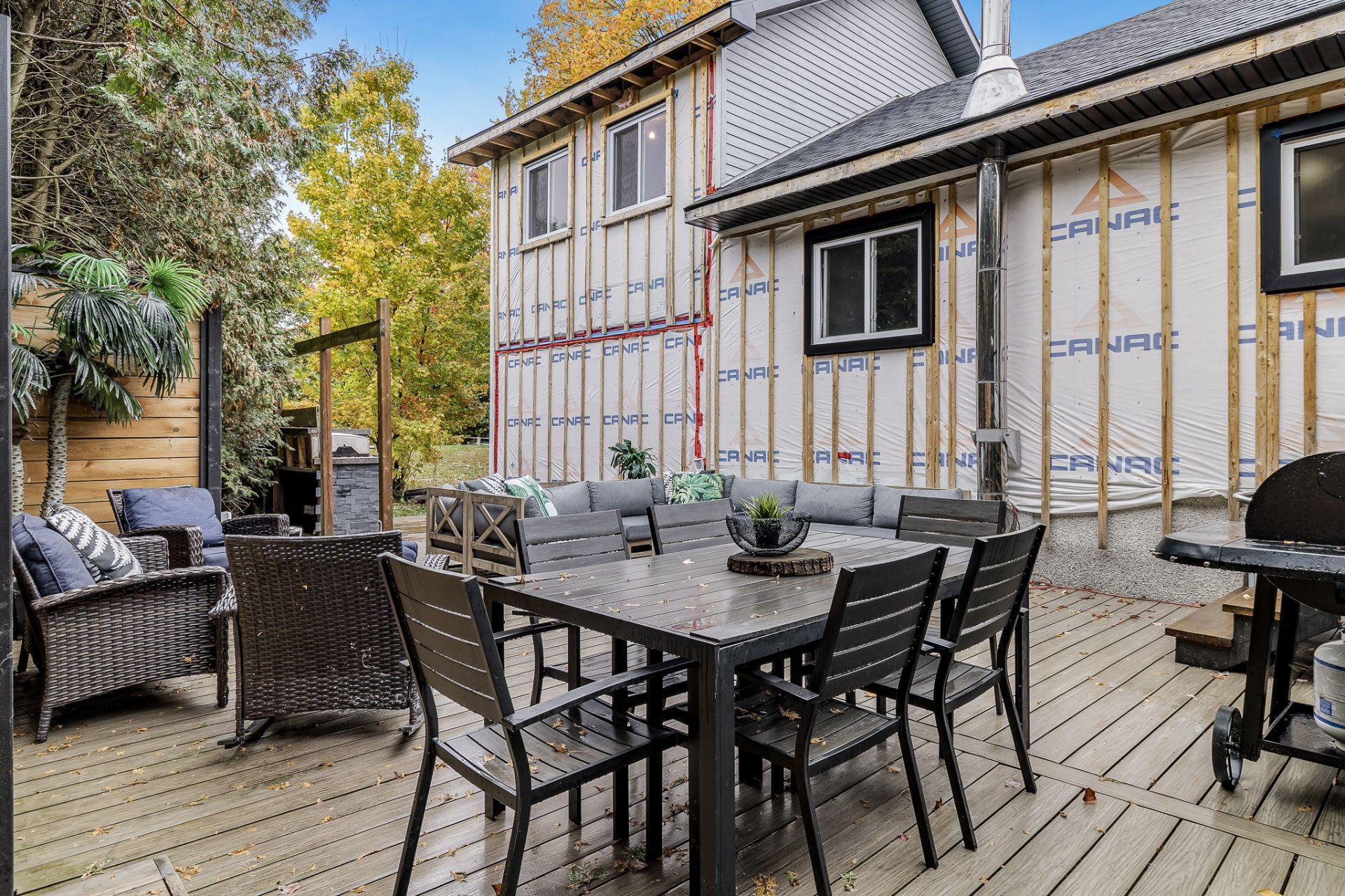 









36


Rue du Jardin Artcad

,
Granby,




QC
J2J0R5

