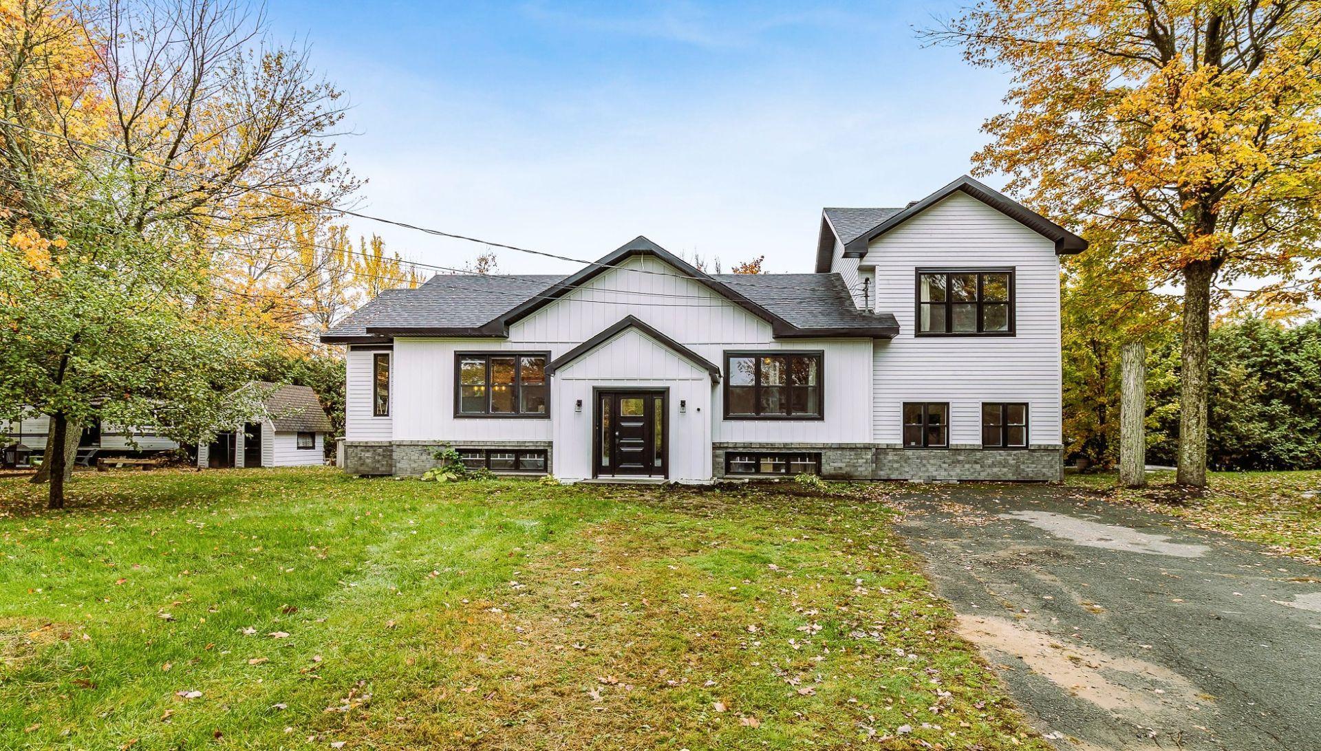 









36


Rue du Jardin Artcad

,
Granby,




QC
J2J0R5

