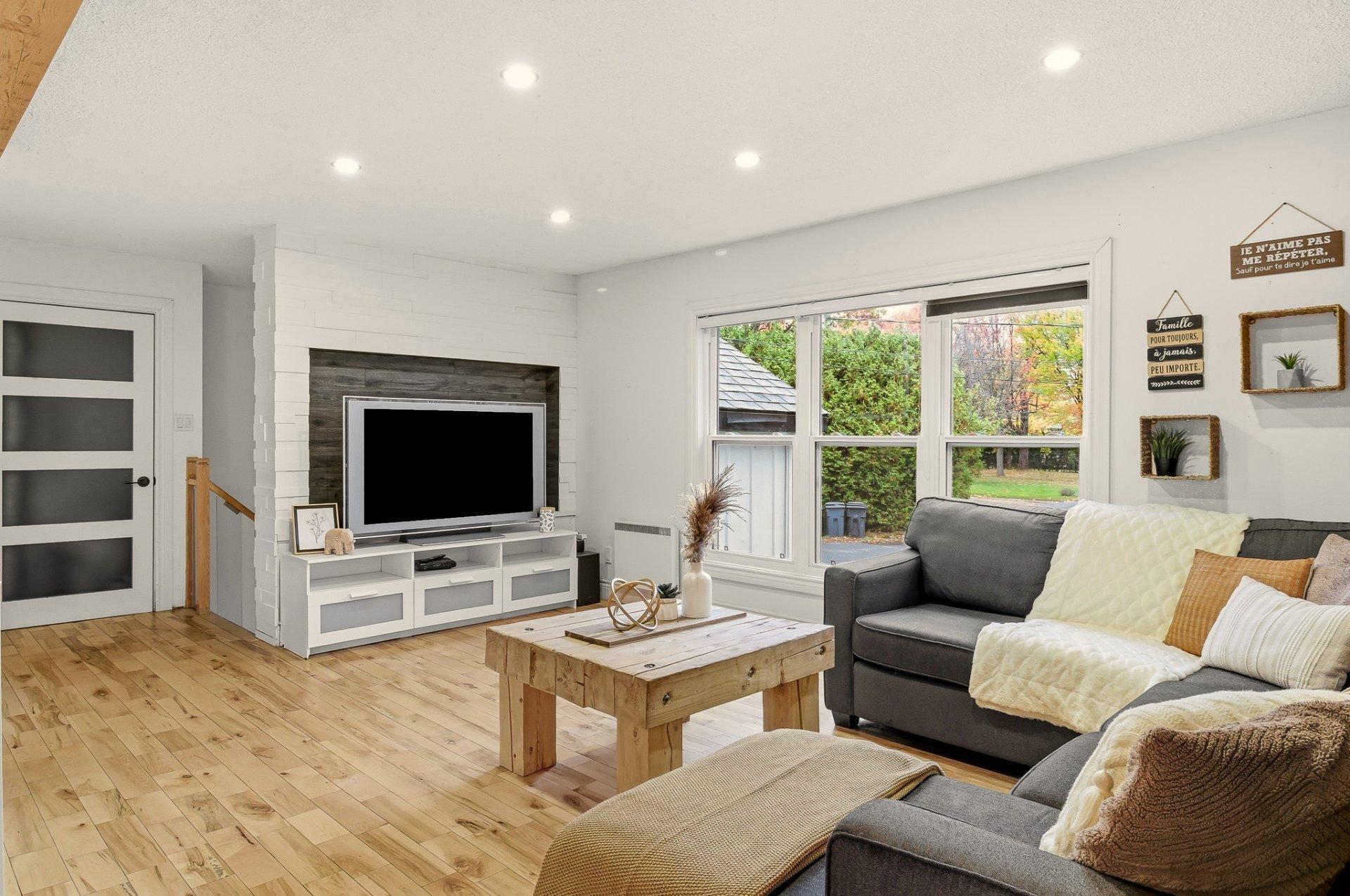 









36


Rue du Jardin Artcad

,
Granby,




QC
J2J0R5


