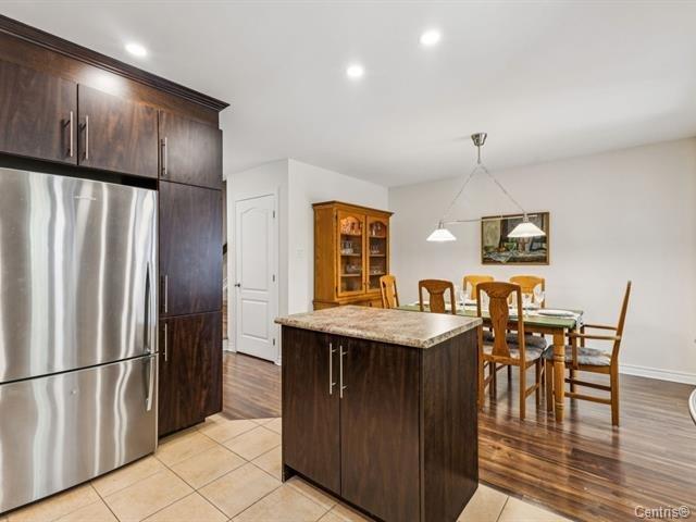 









375Z


Rue Jeannine-Grégoire-Ross

,
Gatineau (Gatineau),




QC
J8P0E1


