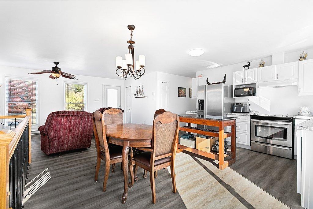 









34


Rue Centre

,
Shawville,




QC
J0X2Y0

