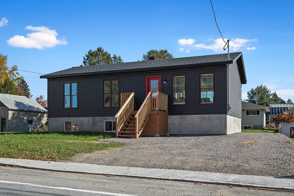 









34


Rue Centre

,
Shawville,




QC
J0X2Y0

