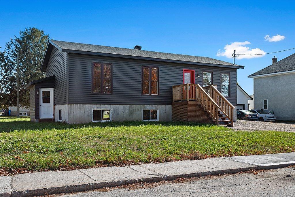 









34


Rue Centre

,
Shawville,




QC
J0X2Y0

