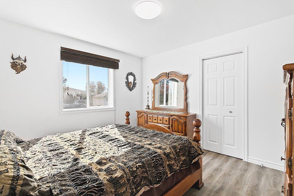 









34


Rue Centre

,
Shawville,




QC
J0X2Y0

