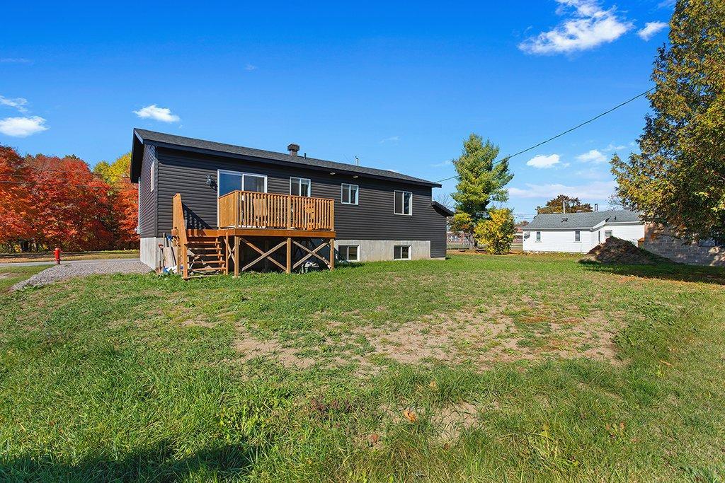 









34


Rue Centre

,
Shawville,




QC
J0X2Y0

