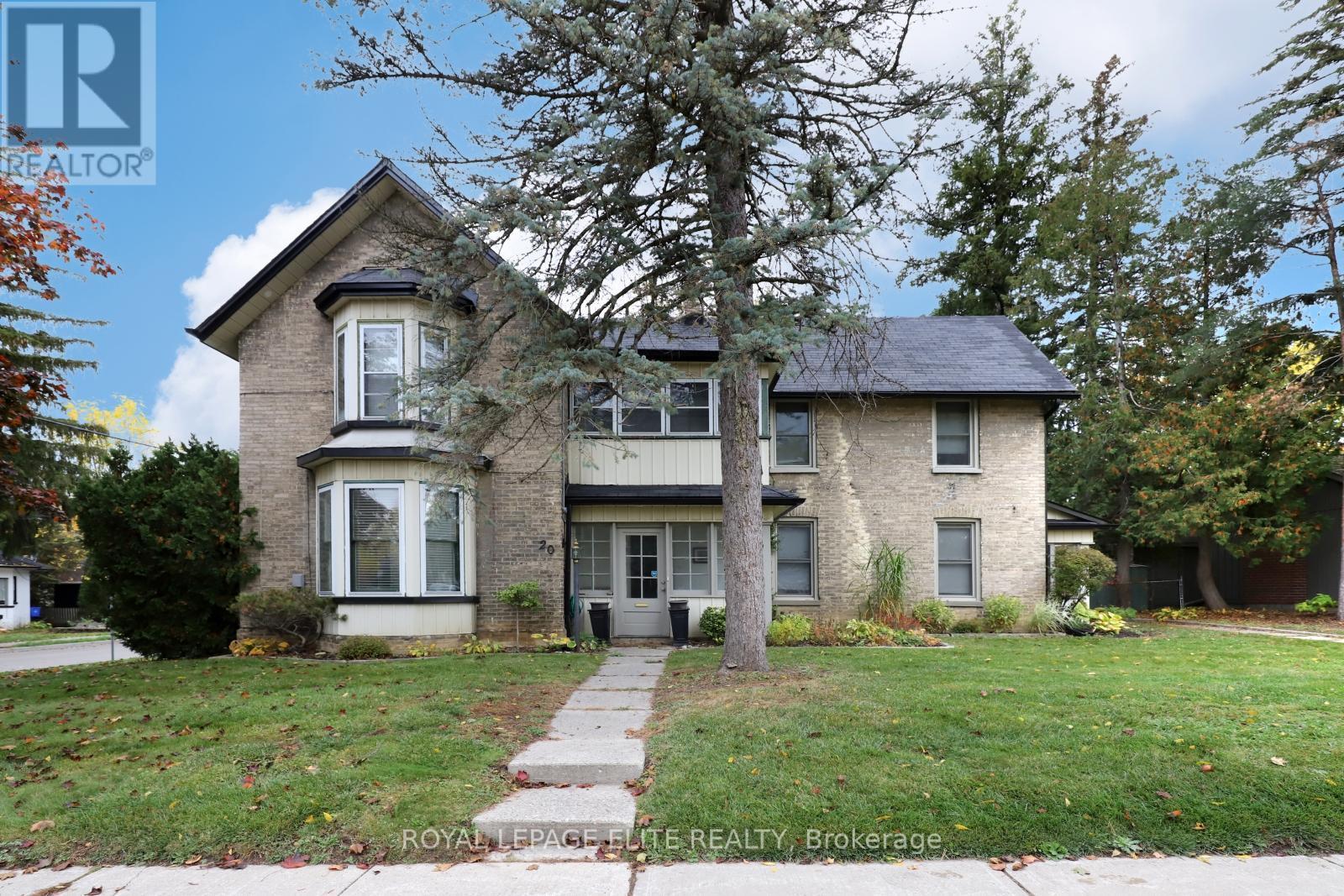 












18-20 REUBEN STREET

,
Aurora,




Ontario
L4G2M2

