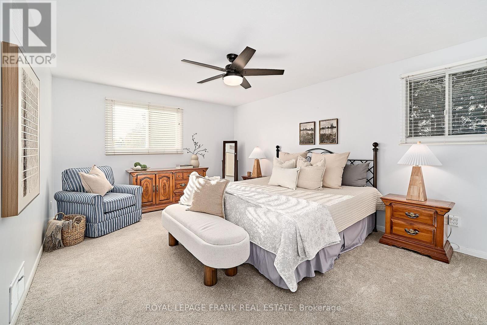 












7 JUDY COURT

,
Markham (Markham Village),




Ontario
L3P3R8

