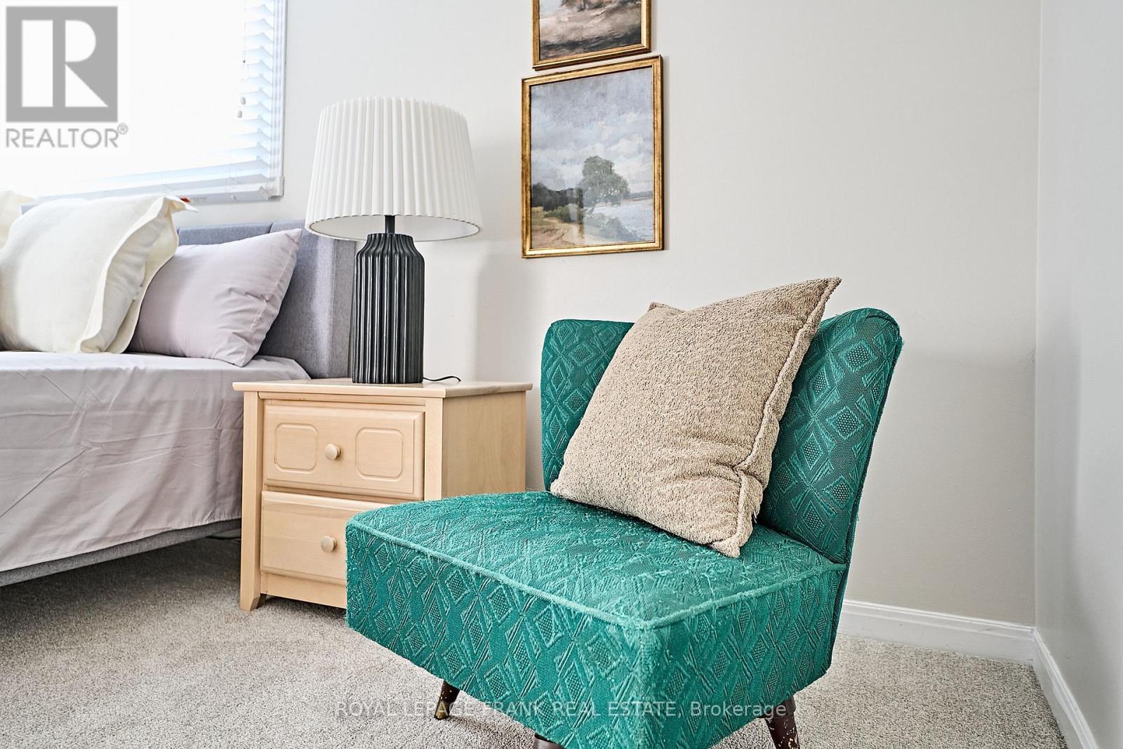 












7 JUDY COURT

,
Markham (Markham Village),




Ontario
L3P3R8

