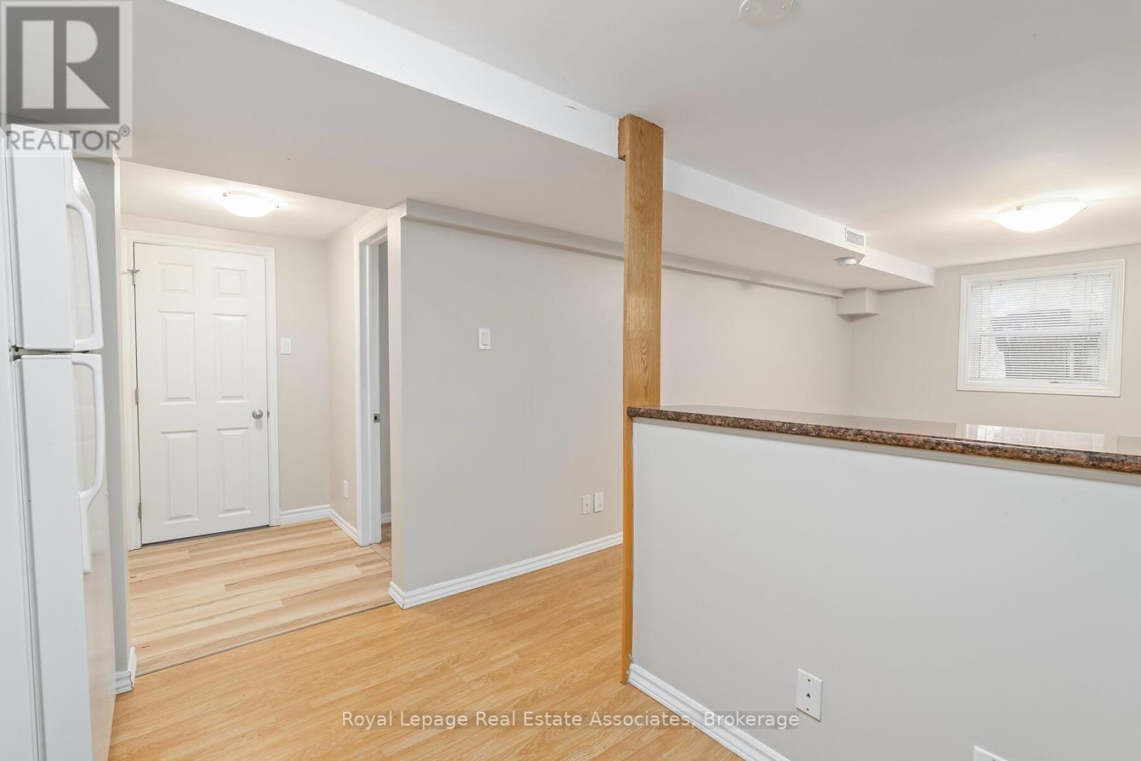 












17 ACADEMY ROAD

,
Halton Hills,




Ontario
L7G3N7

