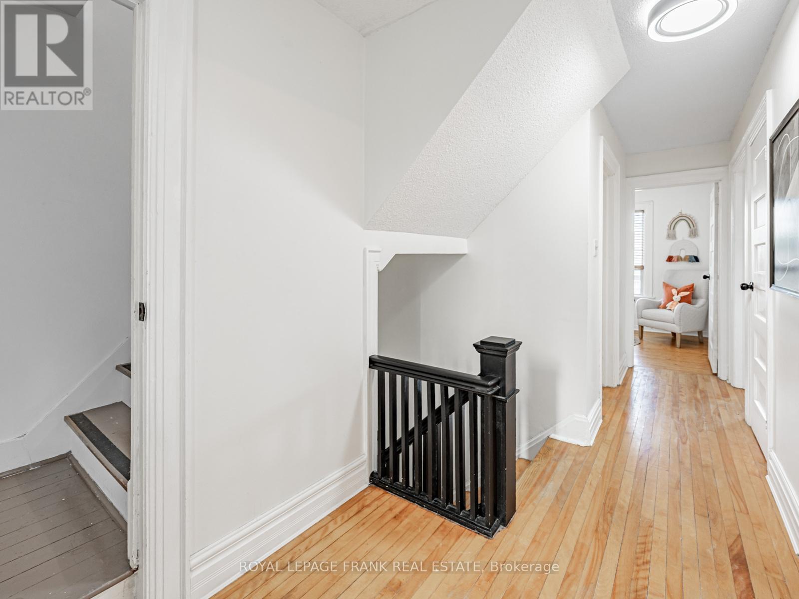 












330 ARTHUR STREET

,
Oshawa (Central),




Ontario
L1H1P3

