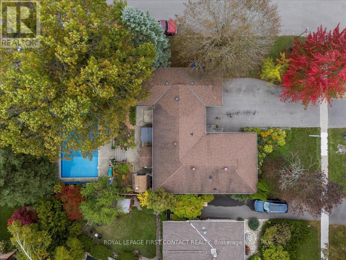 












32 SPRINGHOME ROAD

,
Barrie,




Ontario
L4N2W7

