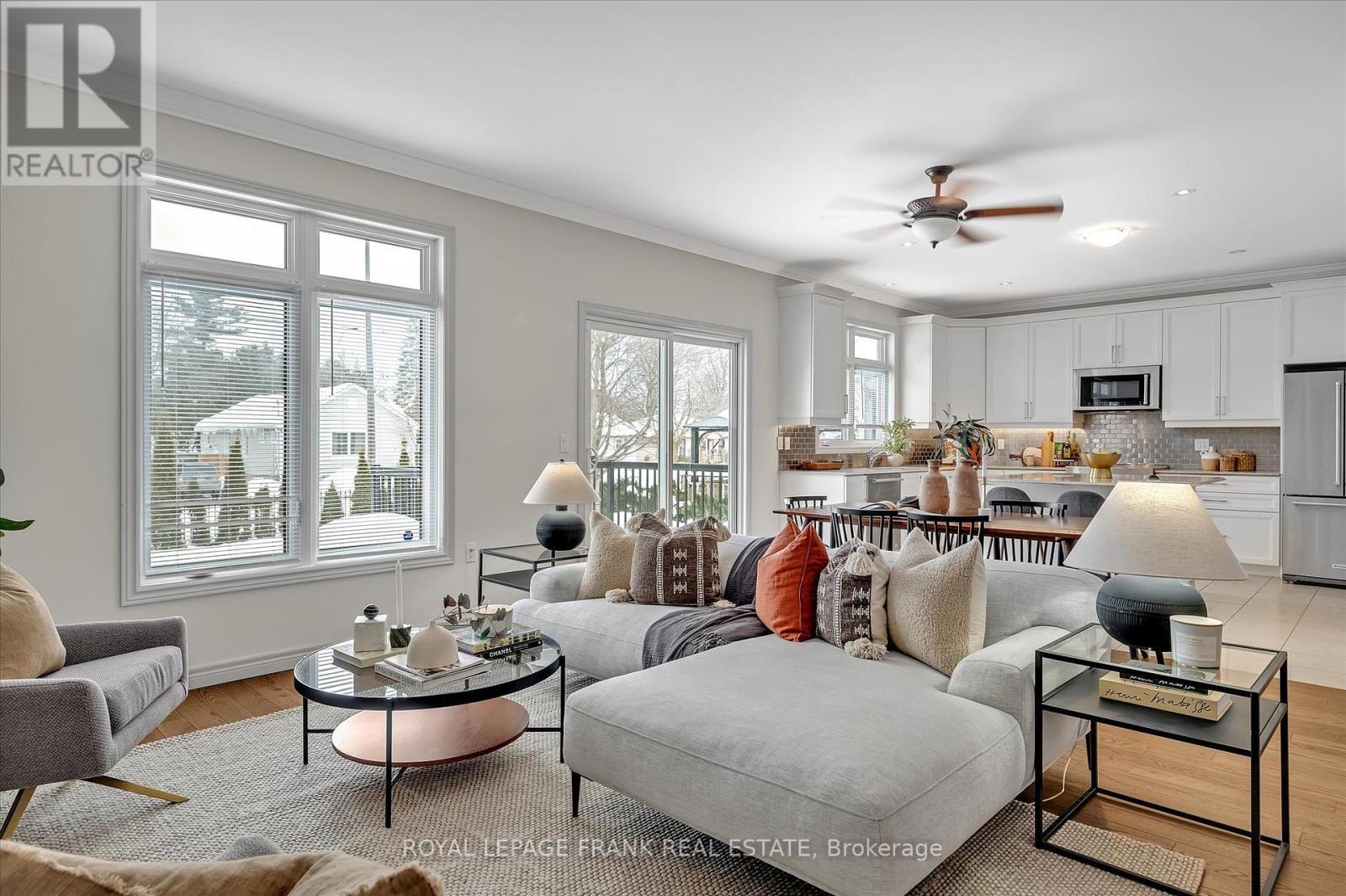 












8 - 24 BRINTON DRIVE

,
Peterborough (Otonabee Ward 1),




Ontario
K9J8S8

