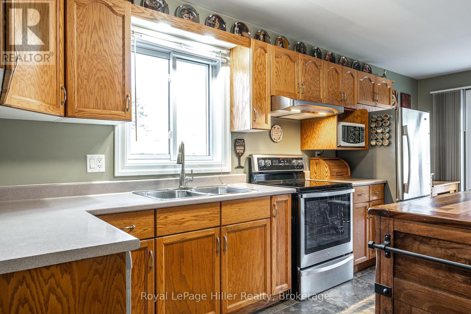 












74 BURNHAM COURT

,
Stratford,




Ontario
N4Z1H5

