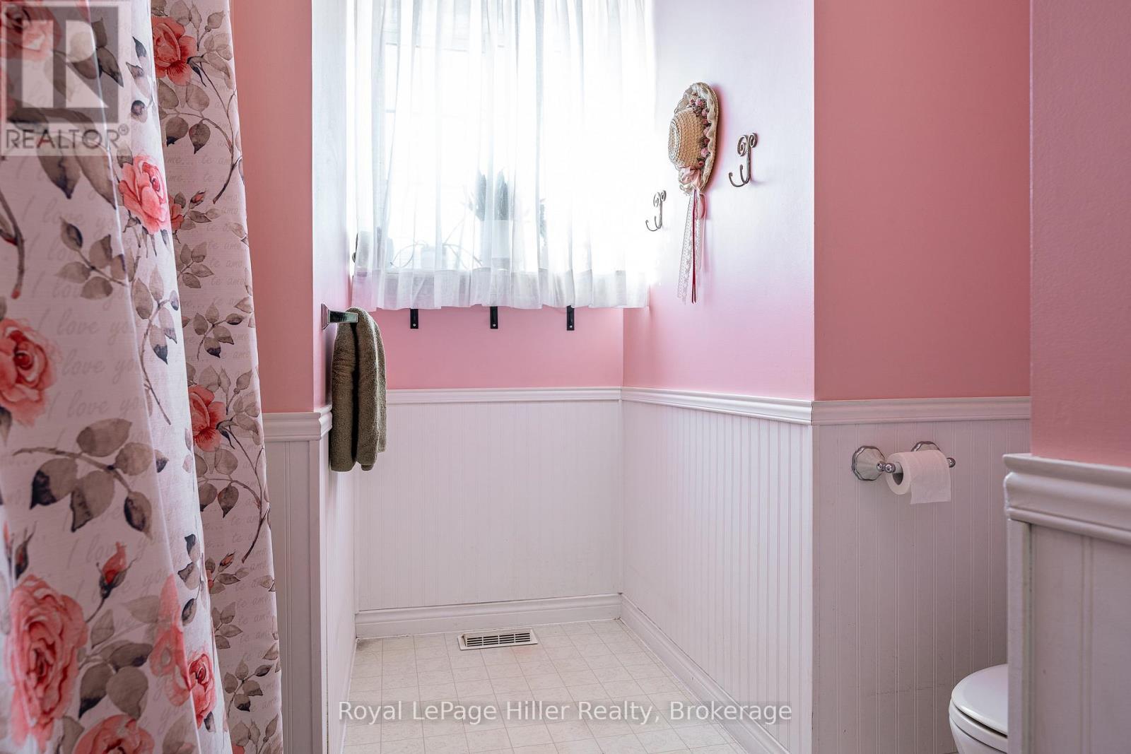 












74 BURNHAM COURT

,
Stratford,




Ontario
N4Z1H5

