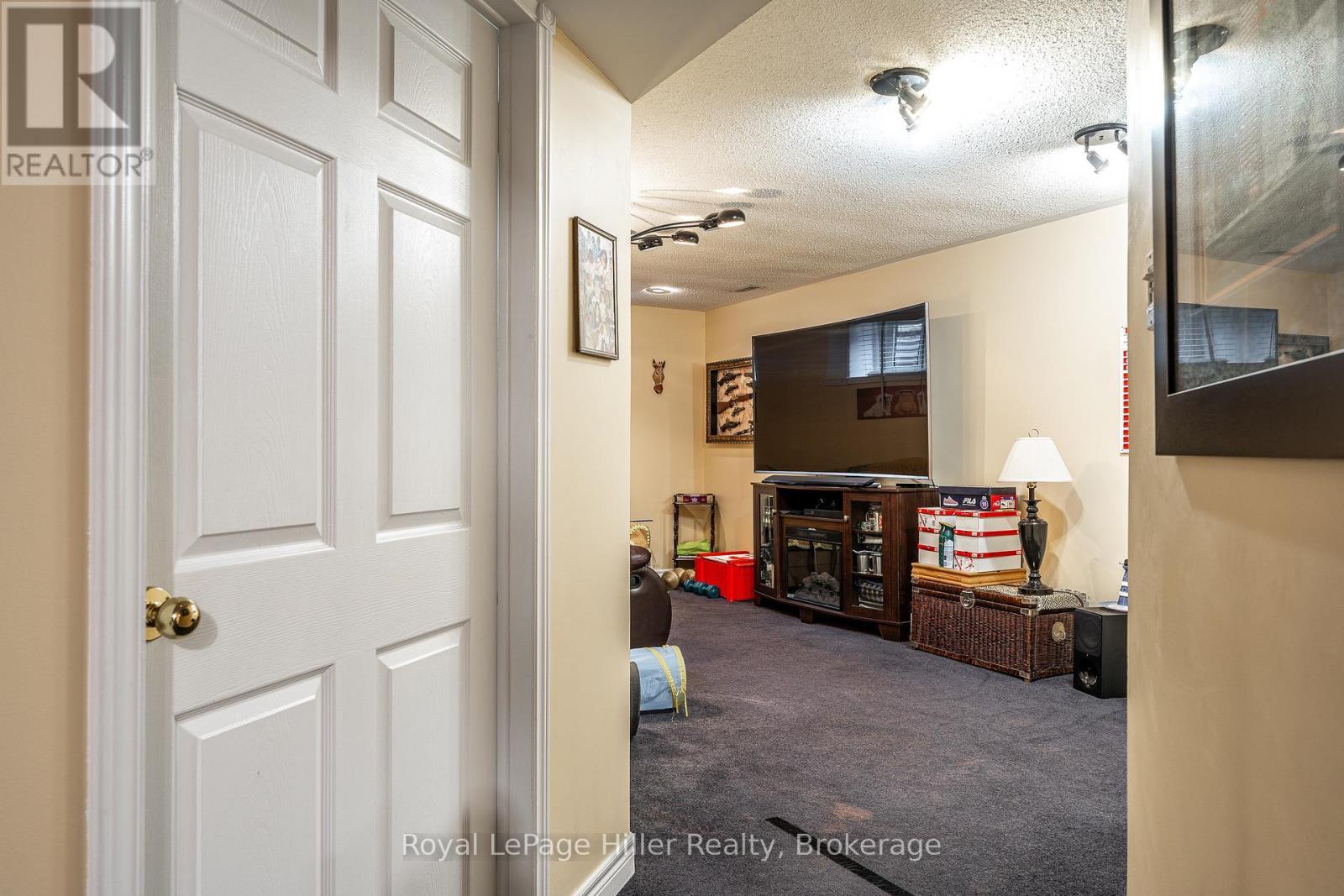 












74 BURNHAM COURT

,
Stratford,




Ontario
N4Z1H5

