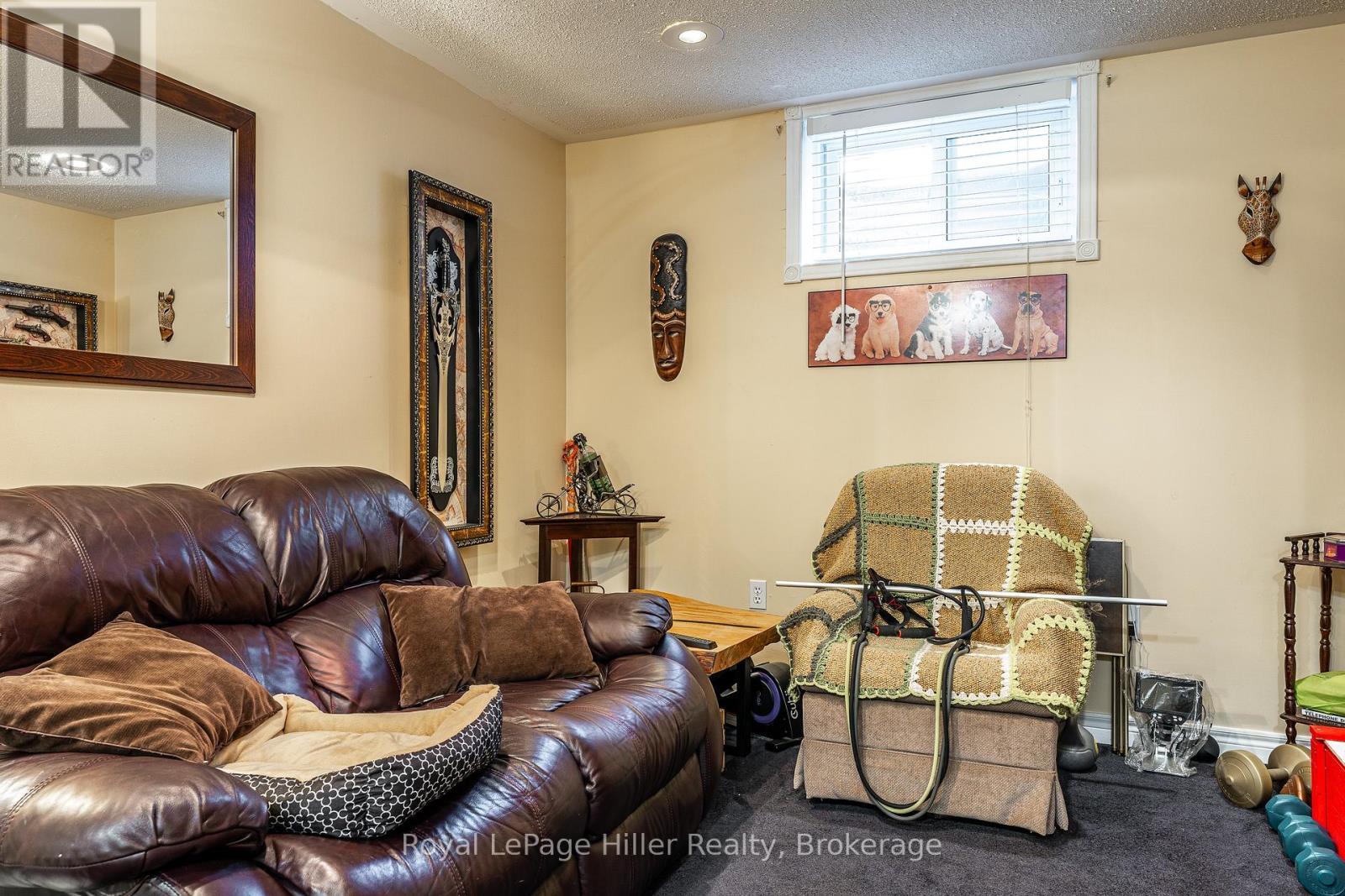 












74 BURNHAM COURT

,
Stratford,




Ontario
N4Z1H5

