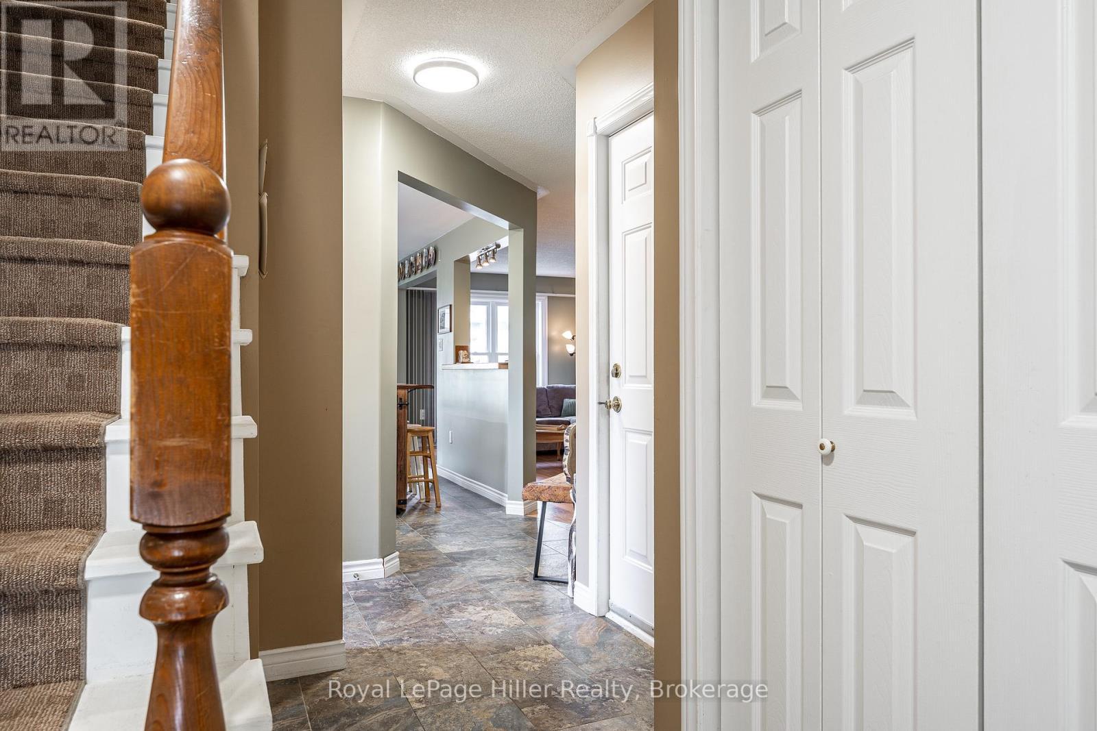 












74 BURNHAM COURT

,
Stratford,




Ontario
N4Z1H5

