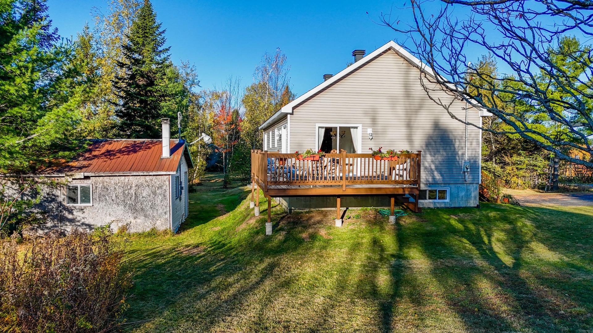 









1451


Rue Germain

,
Magog,




QC
J1X8A4

