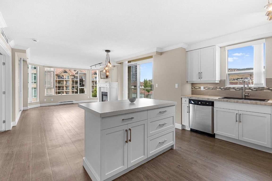 









1152


Sunset

Drive, 501,
Kelowna,




BC
V1Y 9R7

