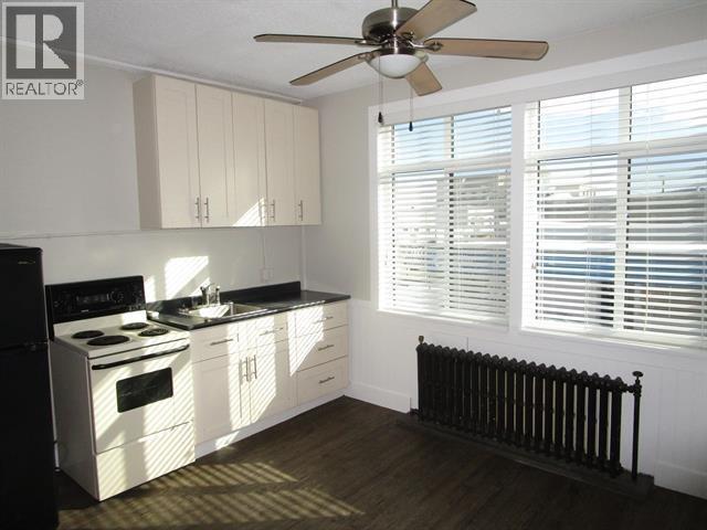 












1205 3RD AVENUE

,
Prince George,




British Columbia
V2L3E6

