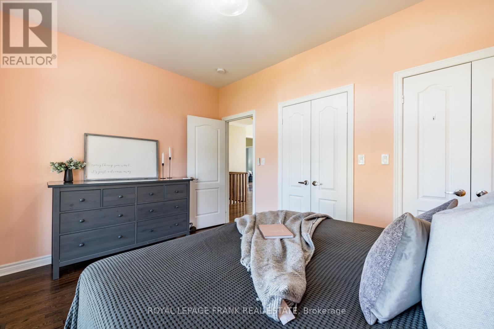 












17 LOGAN LANE

,
Kawartha Lakes (Lindsay),




Ontario
K9V0L3

