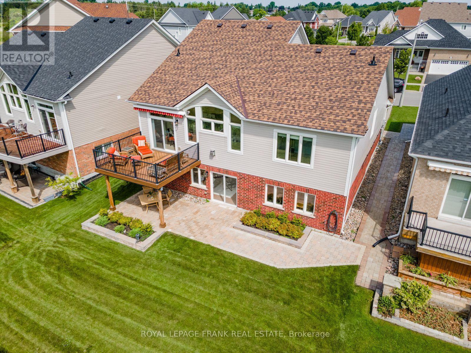 












17 LOGAN LANE

,
Kawartha Lakes (Lindsay),




Ontario
K9V0L3

