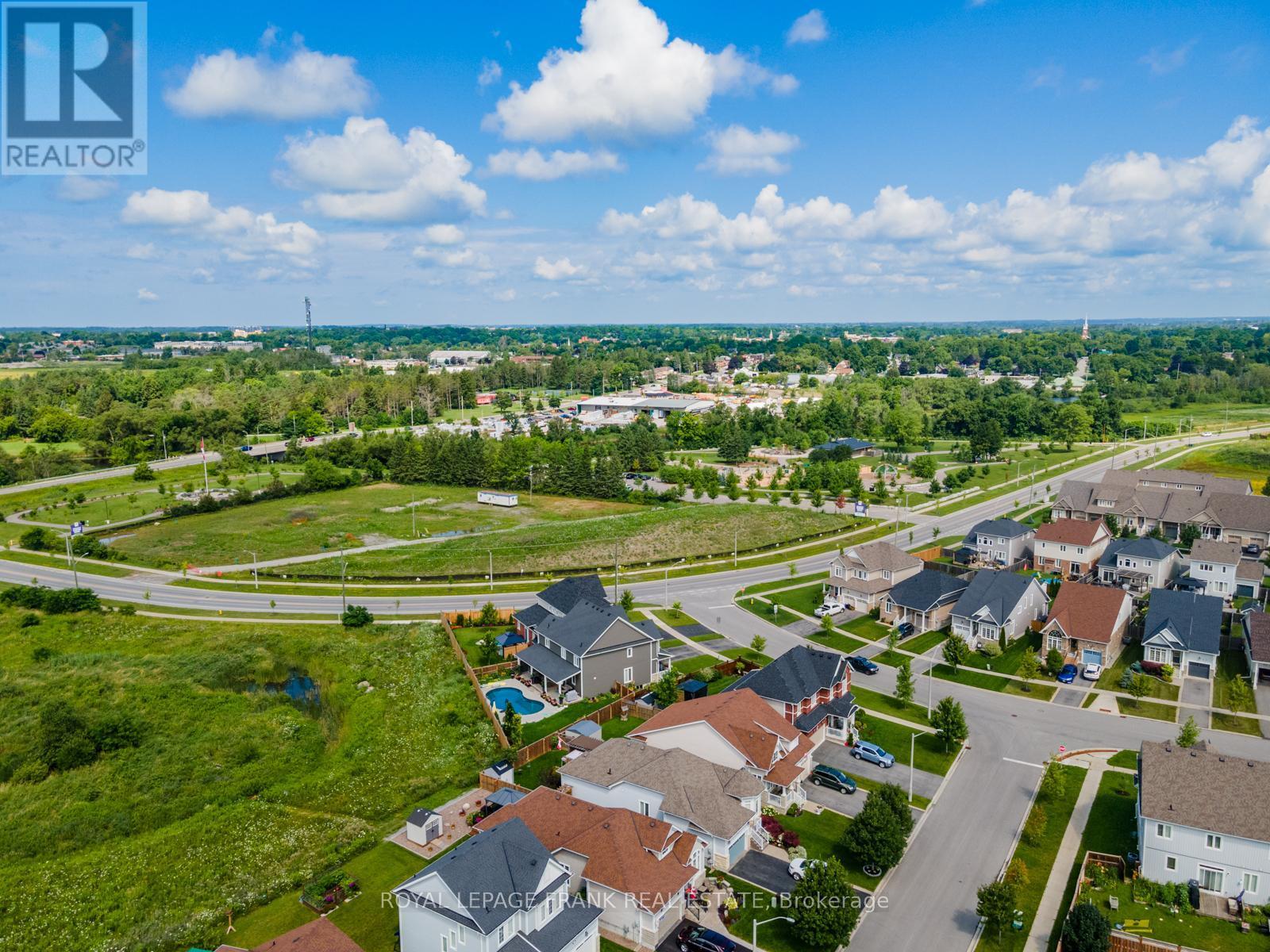 












17 LOGAN LANE

,
Kawartha Lakes (Lindsay),




Ontario
K9V0L3

