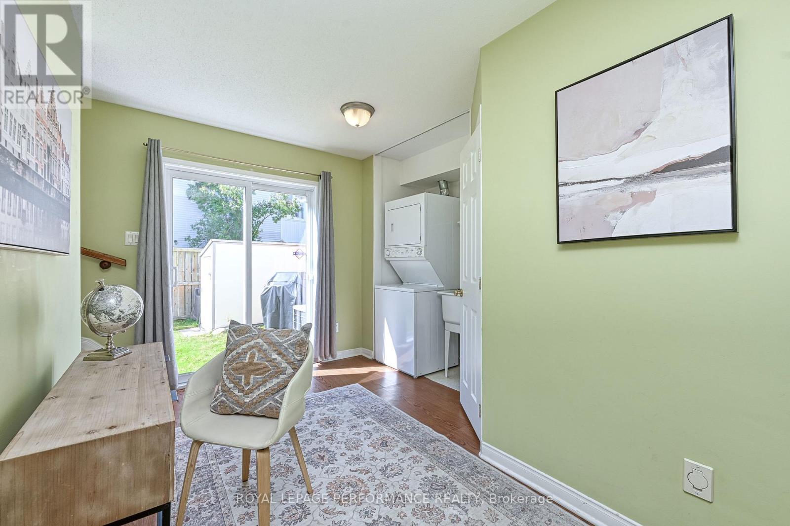 












42 YORKVILLE STREET

,
Ottawa,




Ontario
K2C4B5

