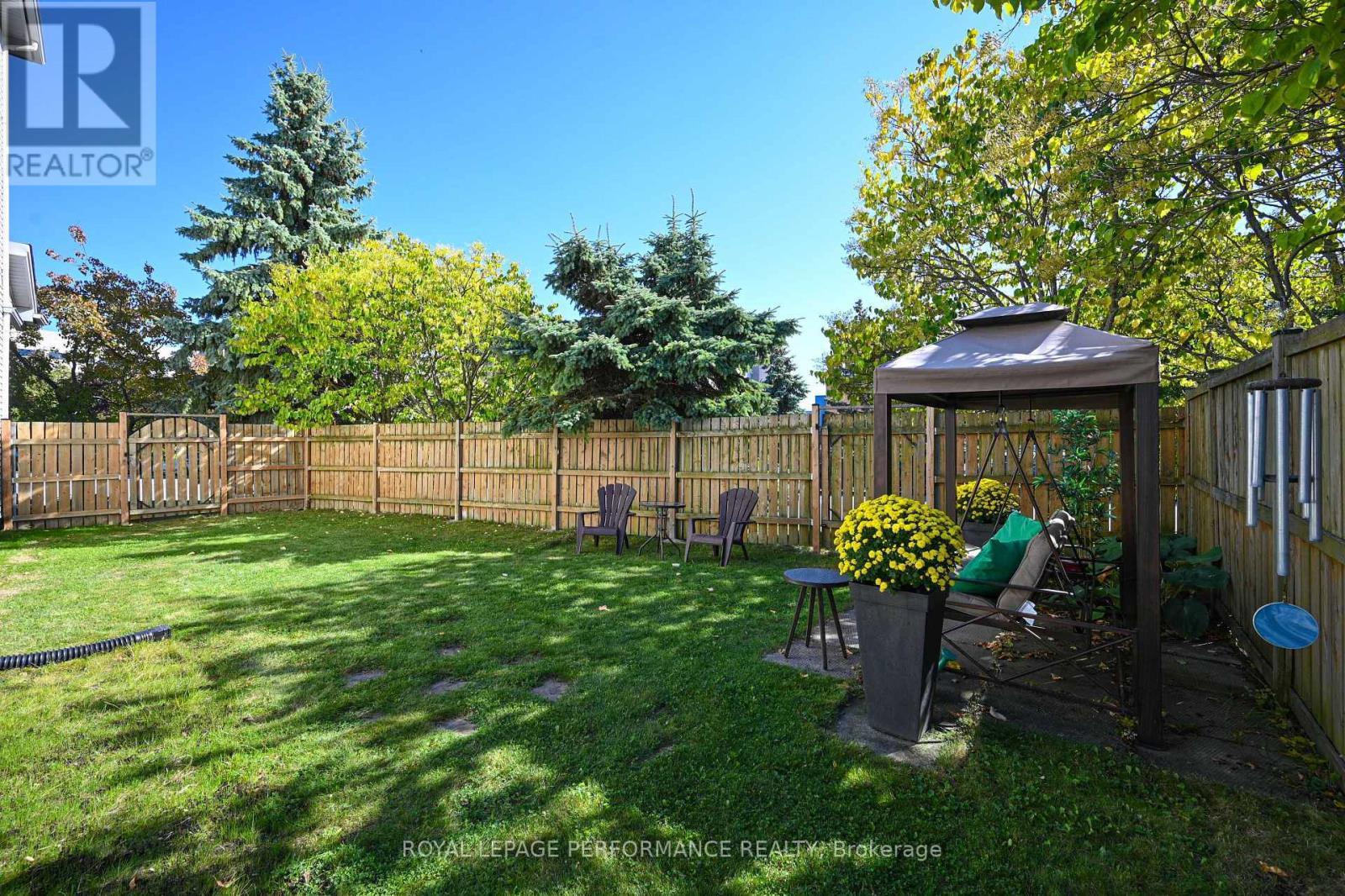 












42 YORKVILLE STREET

,
Ottawa,




Ontario
K2C4B5

