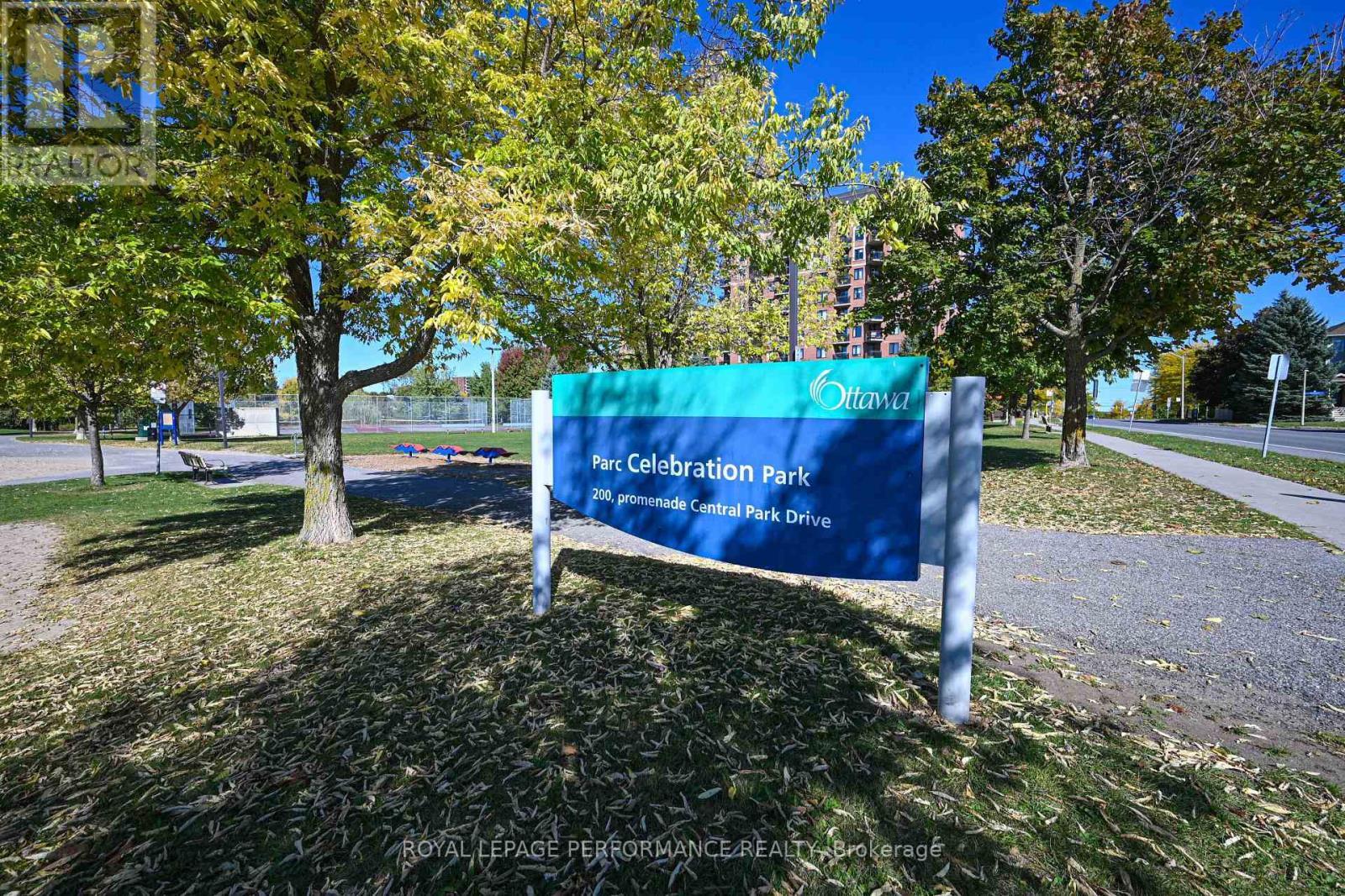 












42 YORKVILLE STREET

,
Ottawa,




Ontario
K2C4B5


