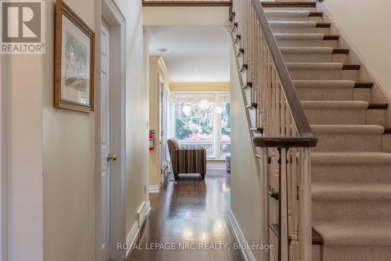 












328 NIAGARA BOULEVARD

,
Niagara-on-the-Lake (Town),




Ontario
L0S1J0

