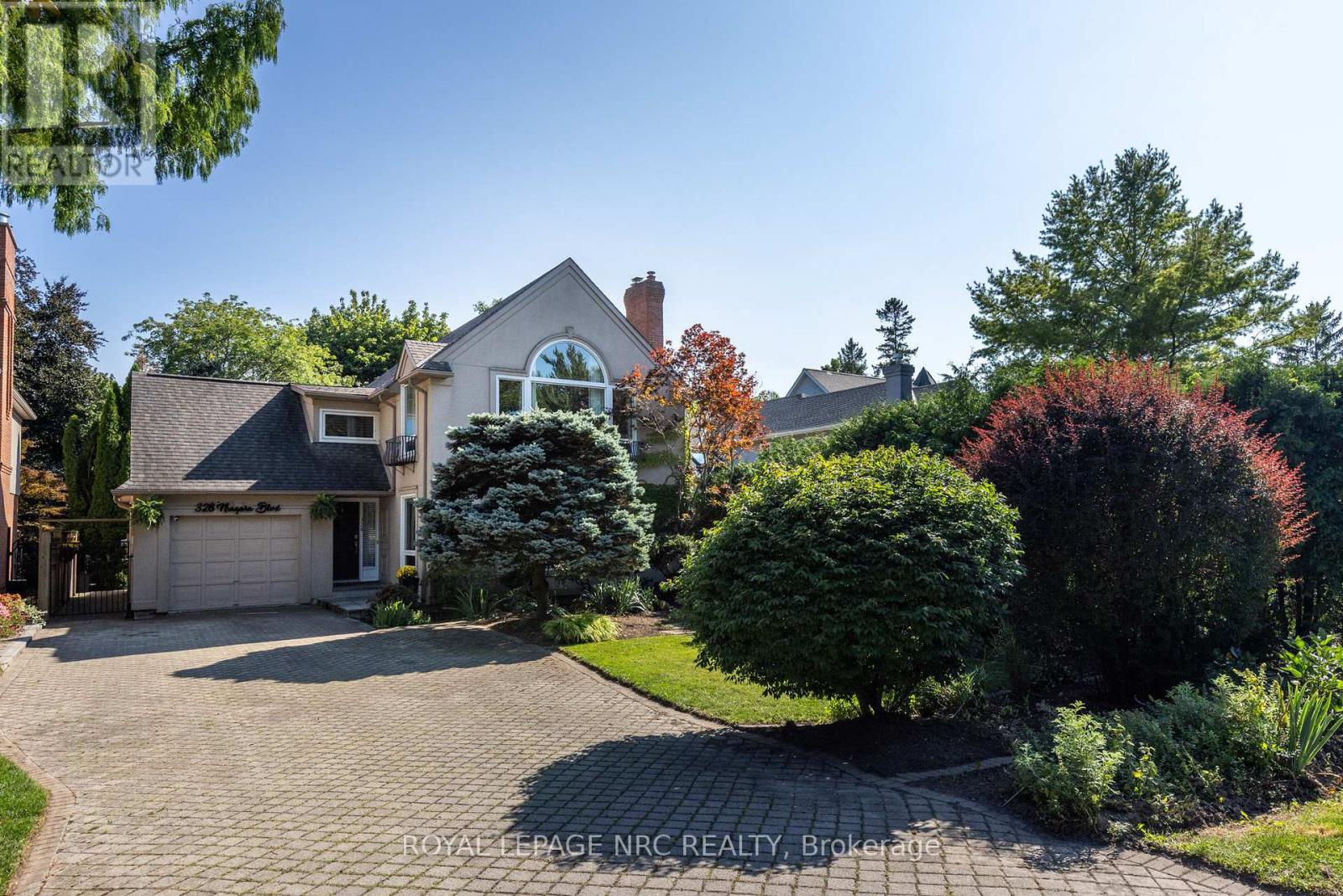 












328 NIAGARA BOULEVARD

,
Niagara-on-the-Lake (Town),




Ontario
L0S1J0

