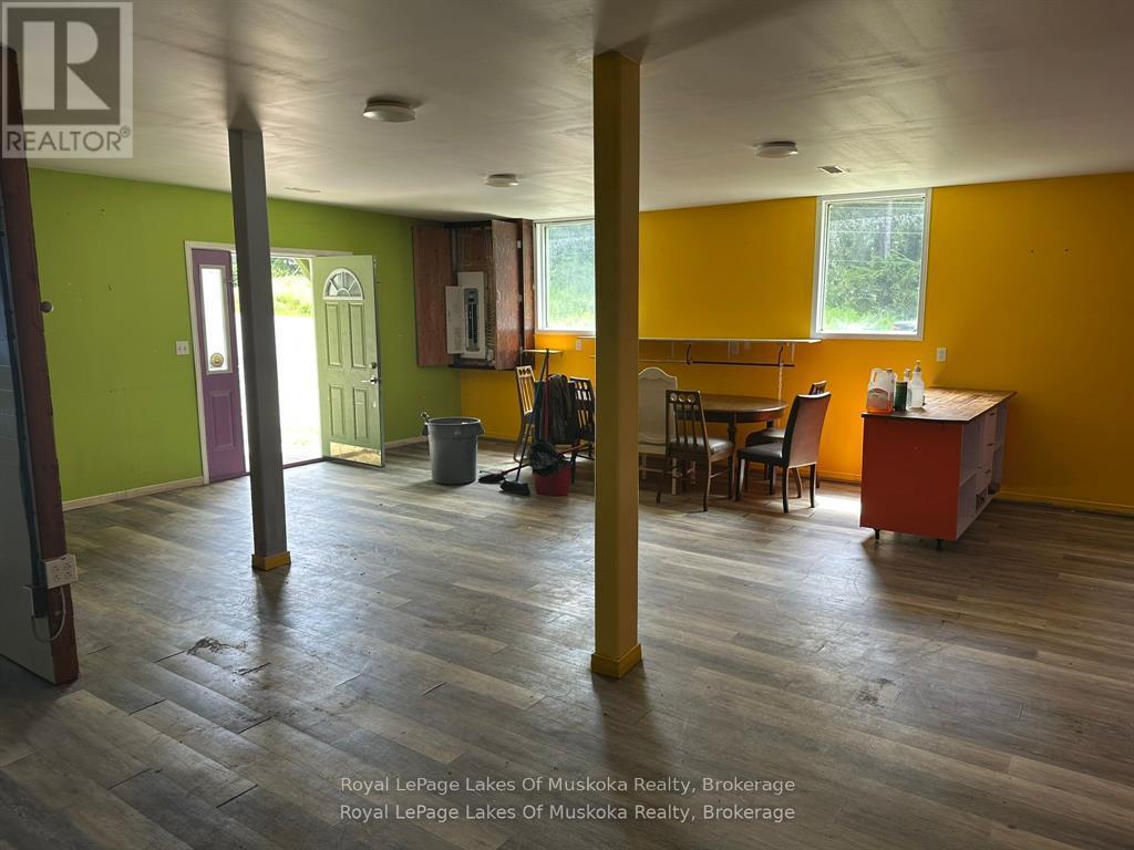 












76 ONTARIO STREET

,
Armour,




Ontario
P0A1C0

