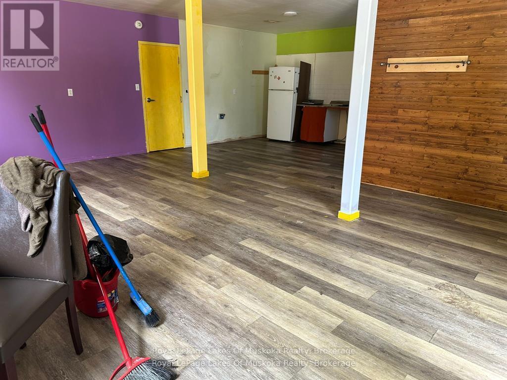 












76 ONTARIO STREET

,
Armour,




Ontario
P0A1C0

