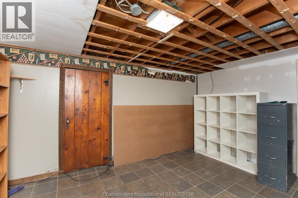 












9525 MCNAUGHTON LINE

,
Chatham,







Ontario
N7M5J7

