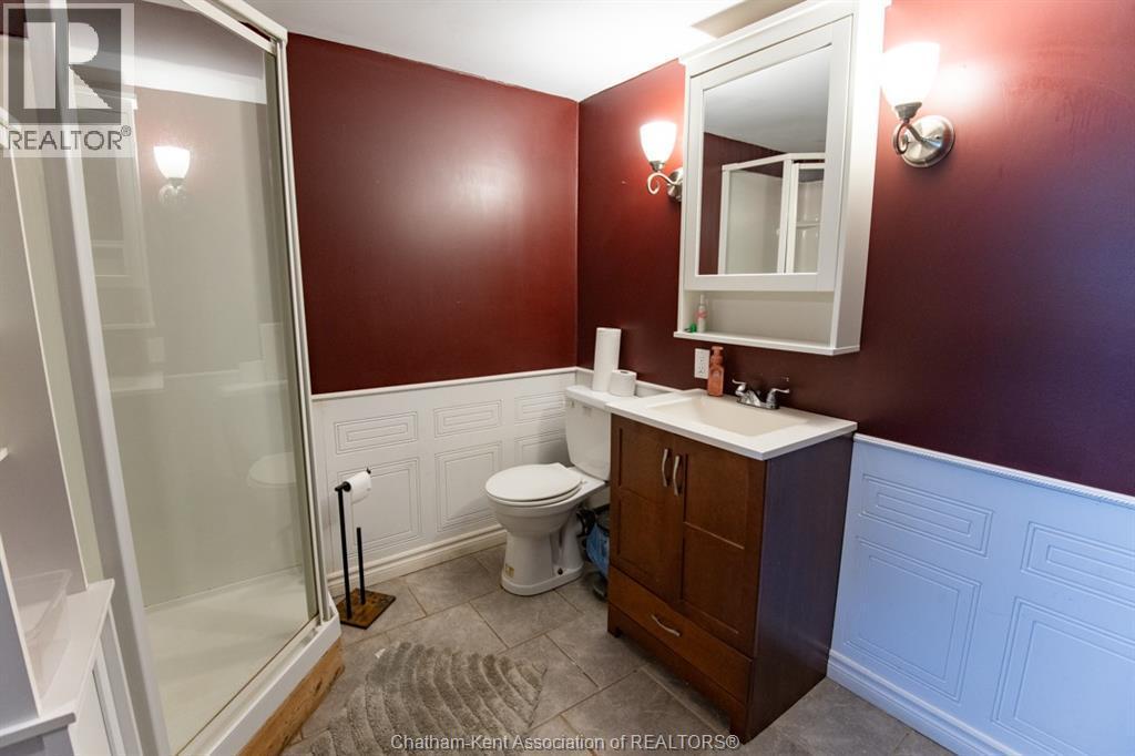 












9525 MCNAUGHTON LINE

,
Chatham,







Ontario
N7M5J7

