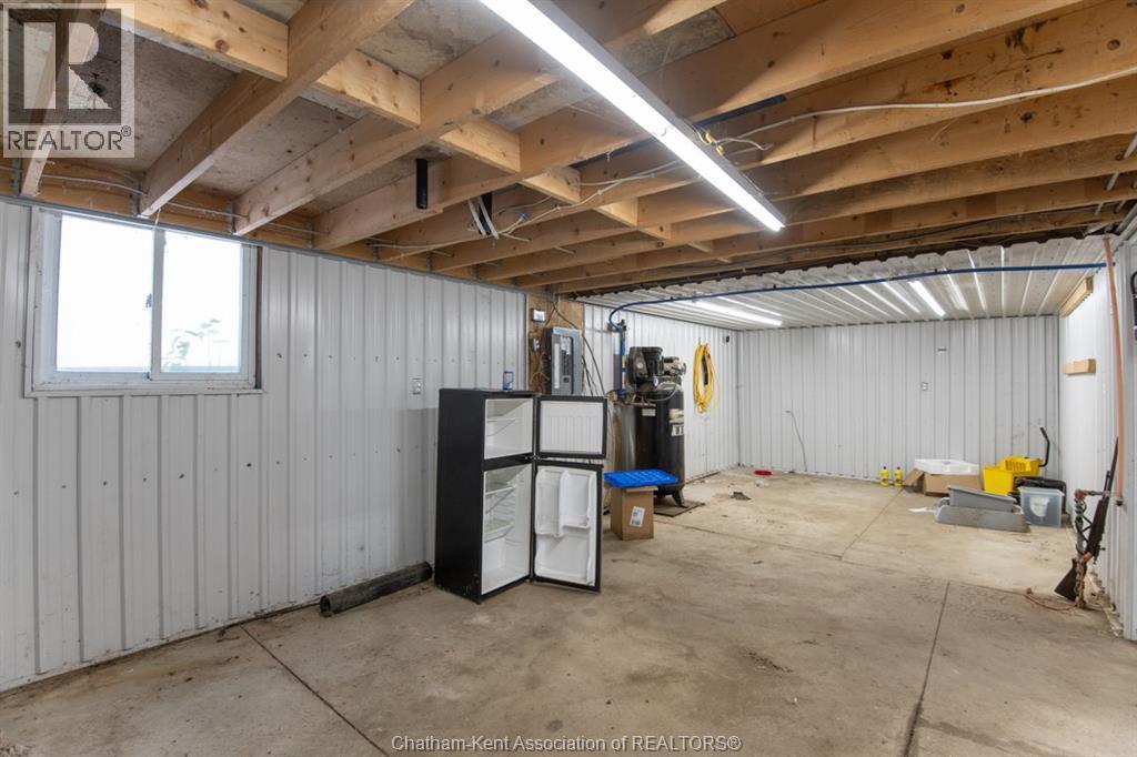 












9525 MCNAUGHTON LINE

,
Chatham,







Ontario
N7M5J7

