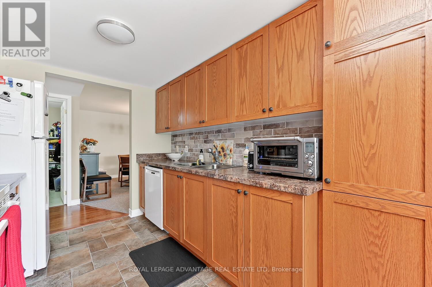 












206 - 23 ROGERS ROAD

,
Perth,




Ontario
K7H1P2

