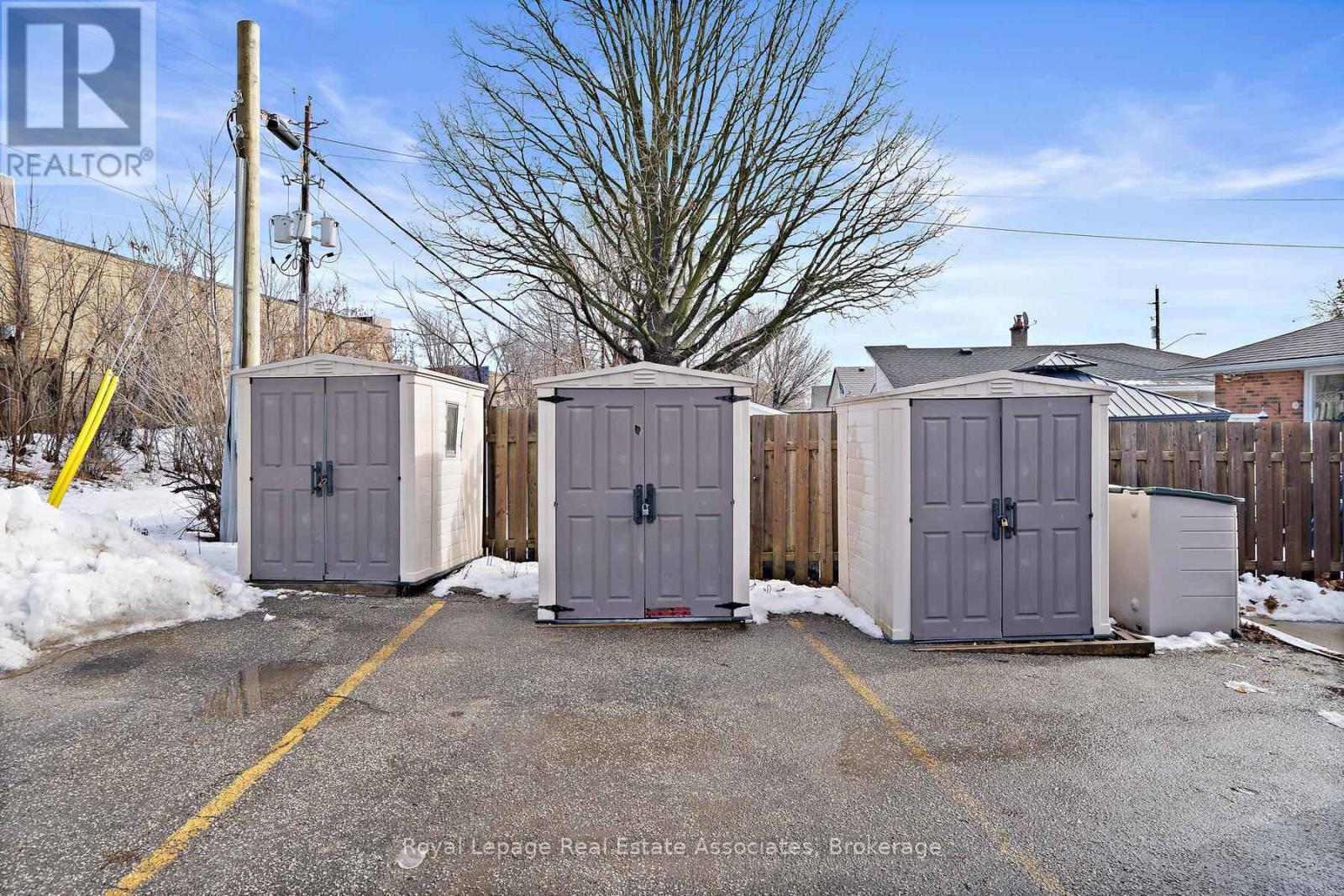 












7 REXWAY DRIVE

,
Halton Hills,




Ontario
L7G1P6

