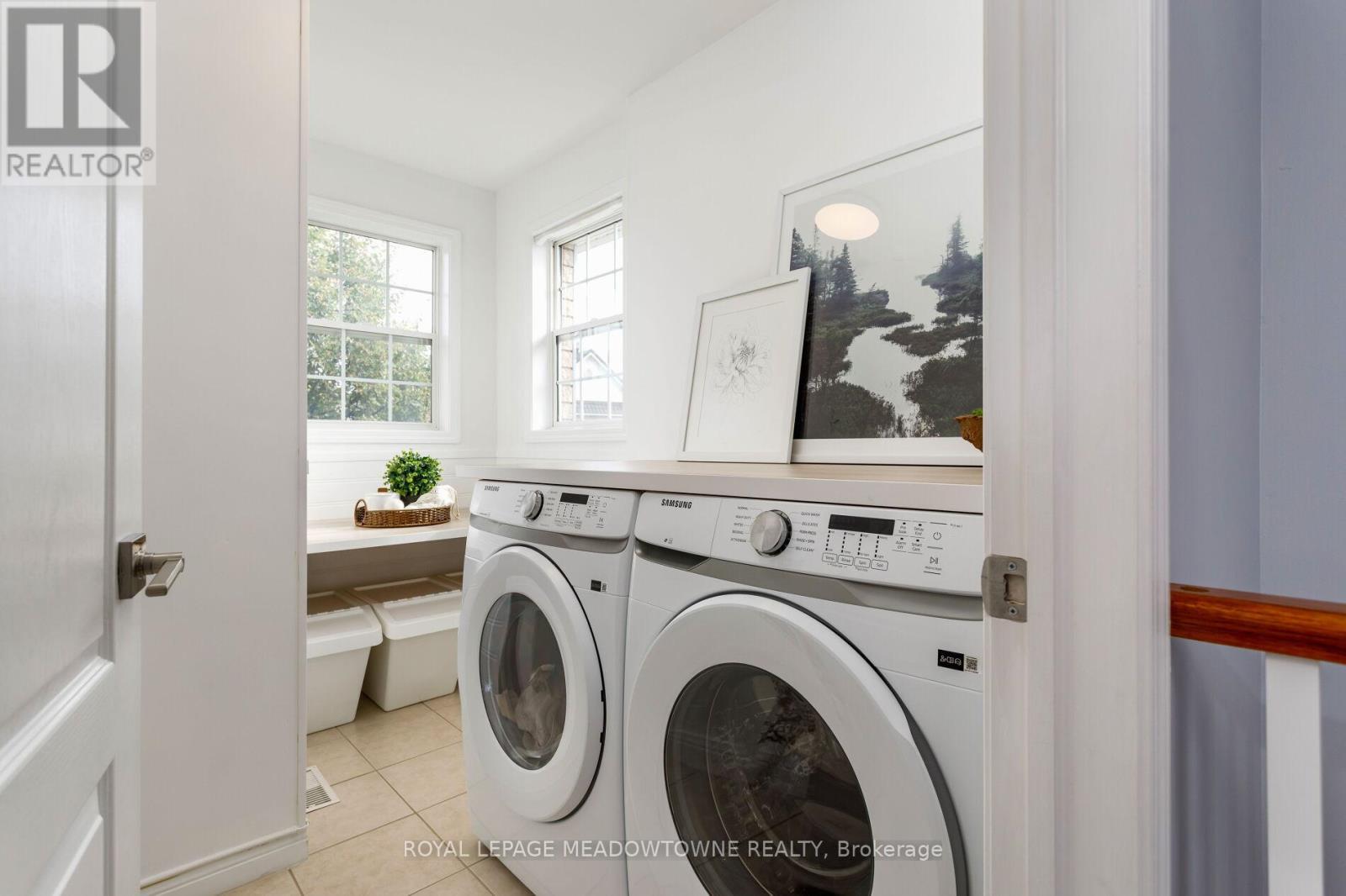 












976 LANCASTER BOULEVARD

,
Milton,




Ontario
L9T6E1


