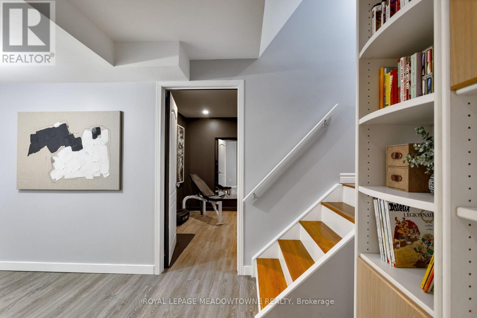 












976 LANCASTER BOULEVARD

,
Milton,




Ontario
L9T6E1

