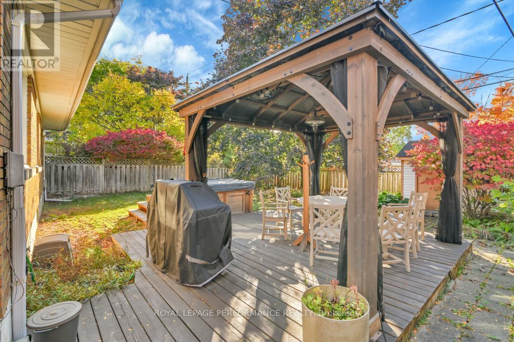 












934 SMYTH ROAD

,
Ottawa,




Ontario
K1G1P6

