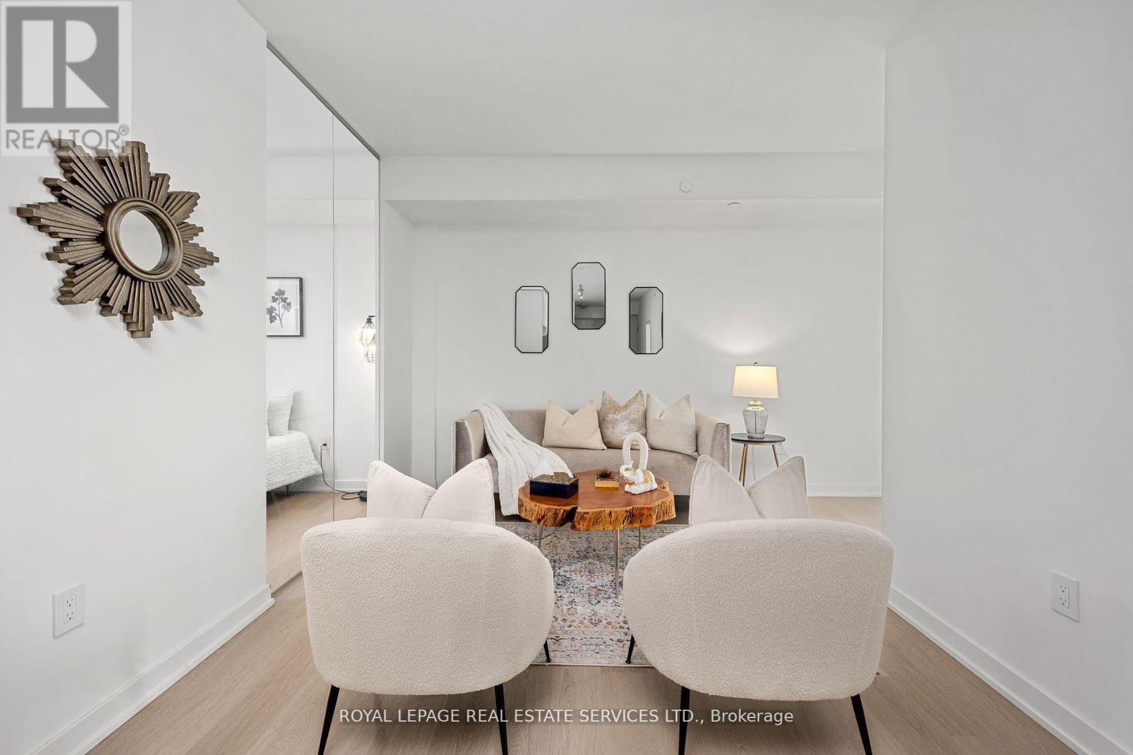 












708 - 859 THE QUEENSWAY

,
Toronto,




Ontario
M8Z1N8

