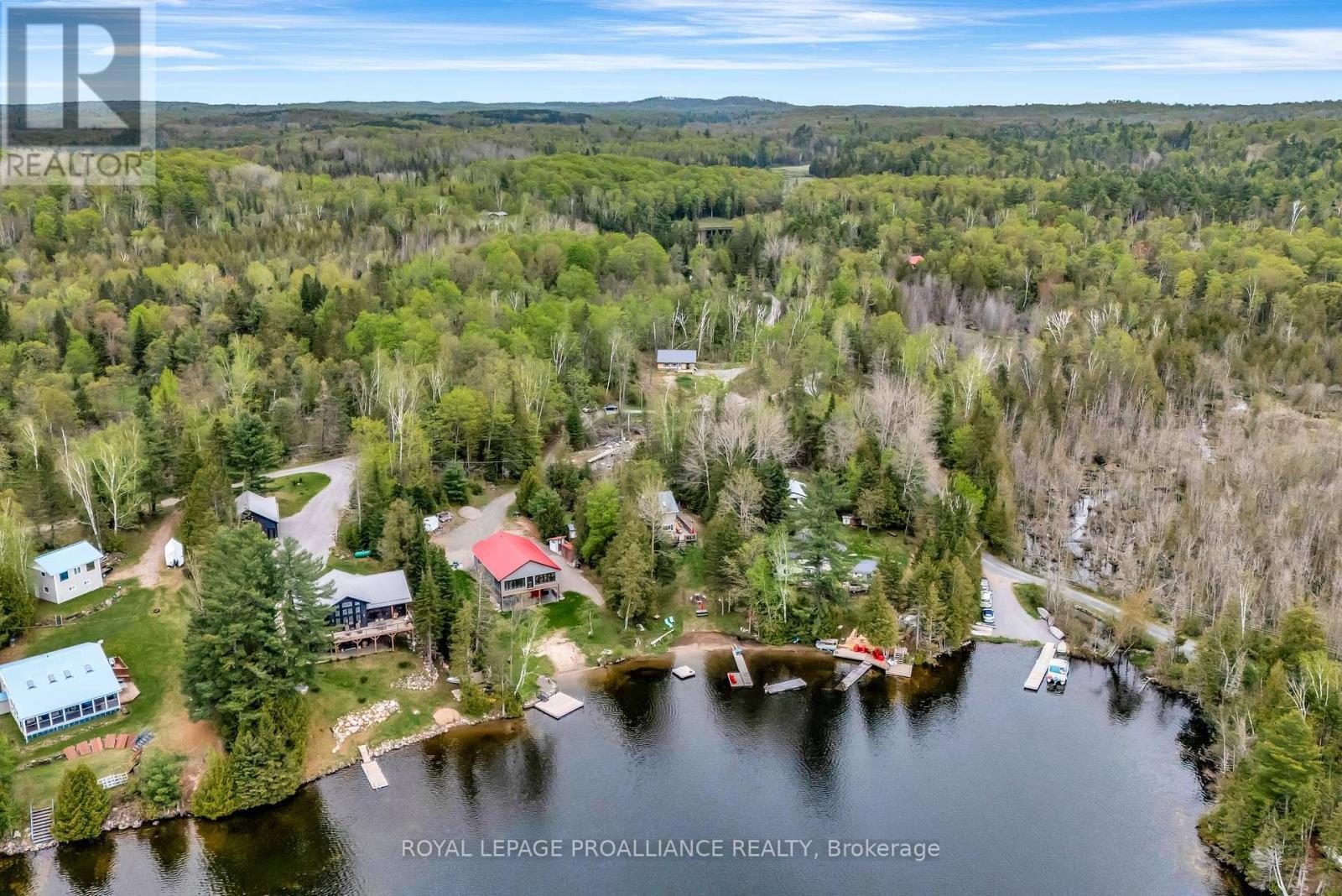












34 ELM LANE

,
Tudor and Cashel (Cashel Ward),




Ontario
K0L1W0

