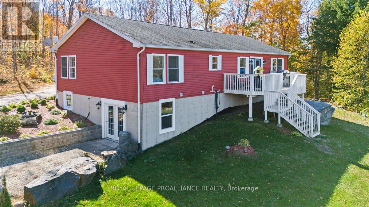 












9800 ROAD 509

,
Frontenac (Frontenac North),




Ontario
K0H1J0

